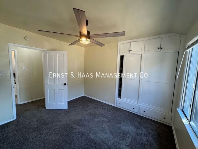 Building Photo - Cozy 1 Bedroom Apartment Located in Long B...