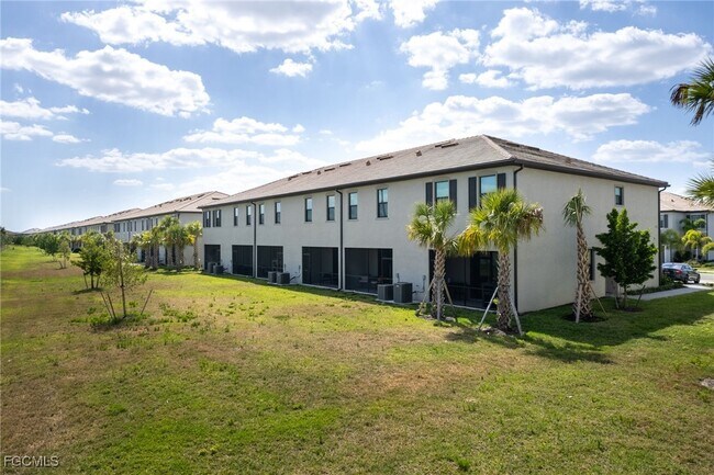 Building Photo - 14275 Pine Lodge Ln