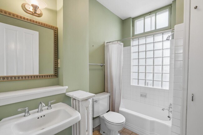 Building Photo - 1635 35th St NW