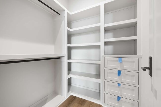 Building Photo - 8115 Devens Dr