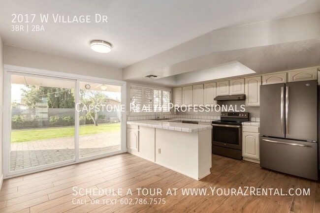 Building Photo - 2017 W Village Dr
