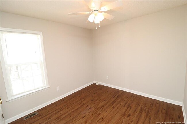 Building Photo - 2324 Maybrook Dr