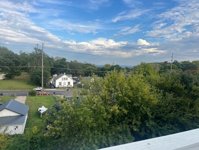 Building Photo - New Construction, 2 bed, 3 bath Row Home, with 2 car garage, fireplace, and rooftop deck!