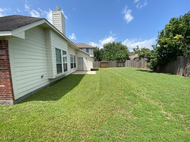 Building Photo - 4410 Green Orchard Dr