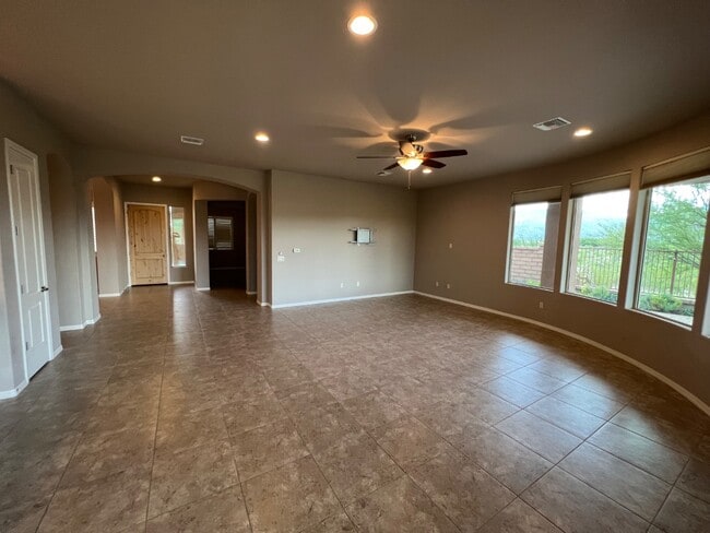 Building Photo - 14466 E Flamingo Cres Pl