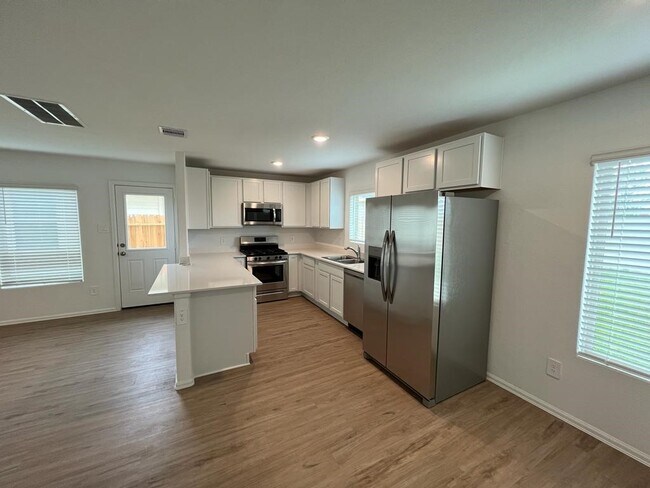 Building Photo - 18922 Western Fls Ct