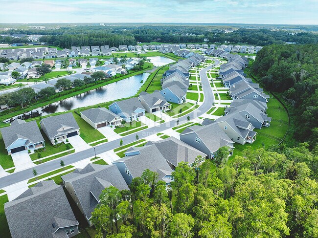 Building Photo - 27349 St Andrews Ave