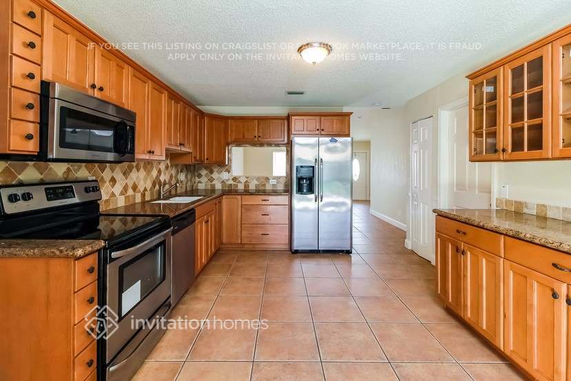 Building Photo - 5447 Twin Oakes Rd