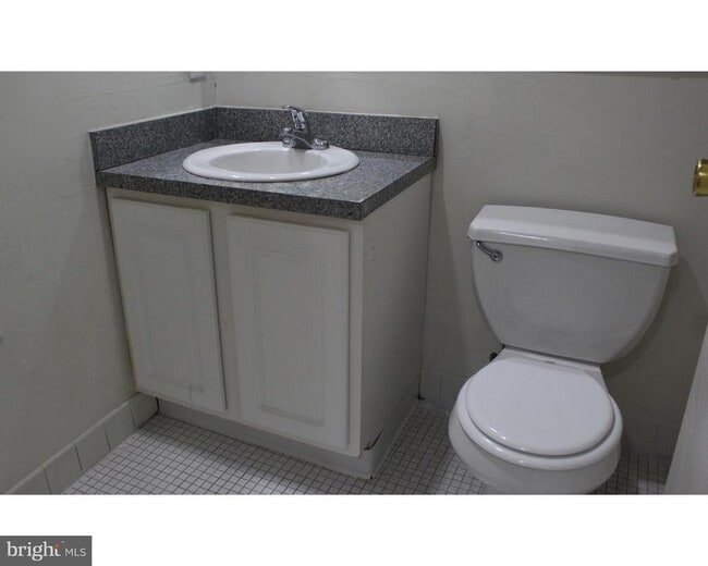 Building Photo - 2031 South St