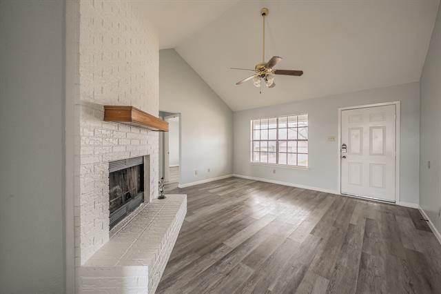 Building Photo - 420 Signal Hill Ct N