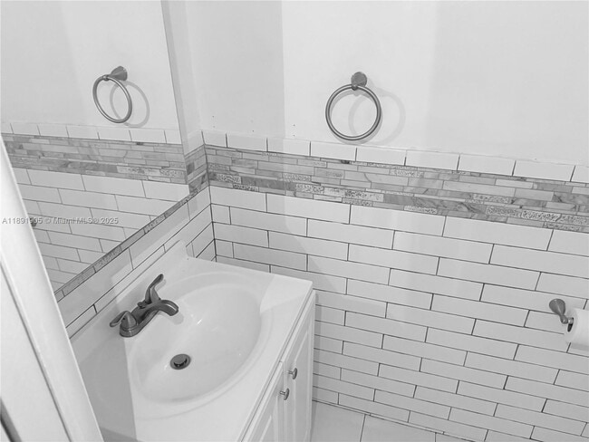 Building Photo - 4101 Indian Creek Dr