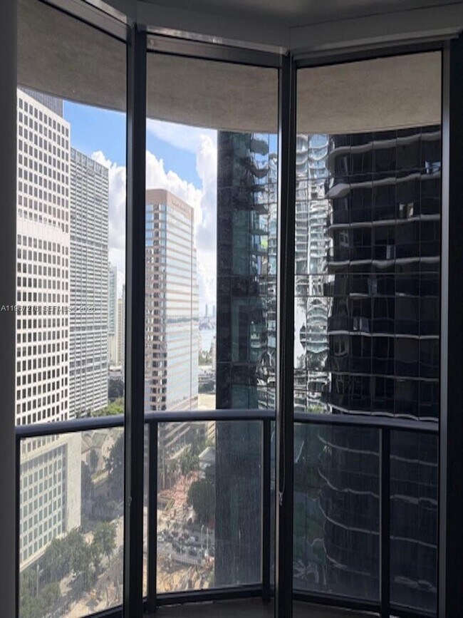 Building Photo - 801 S Miami Ave