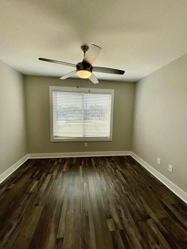 Building Photo - 33 Zentry Pl