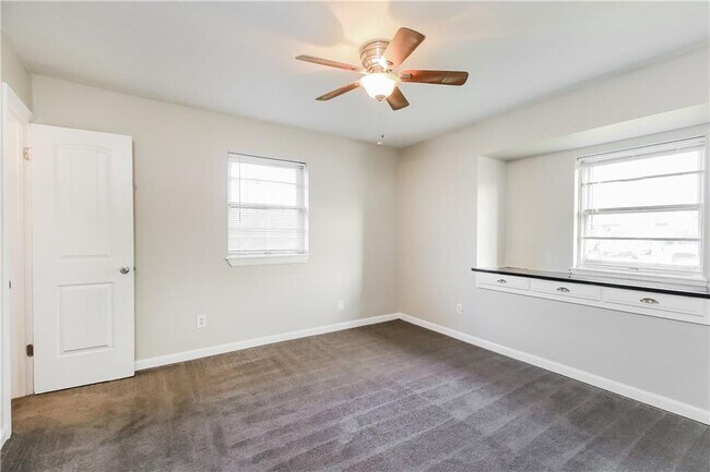 Building Photo - 1317 SW 63rd St