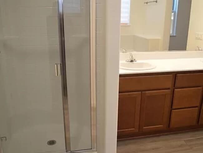 Building Photo - 4450 Lacy Ln