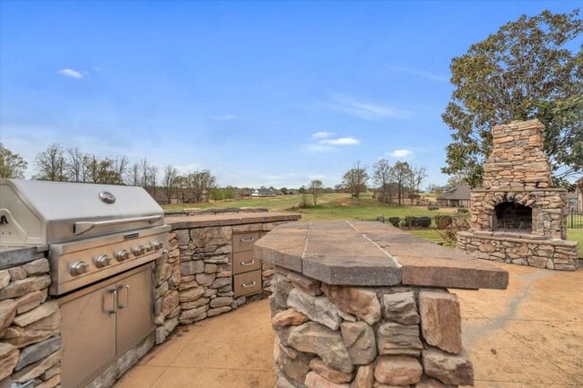Building Photo - 4217 Lochmoor Cir