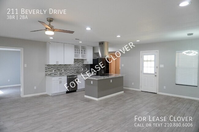 Building Photo - 211 Beverly Dr