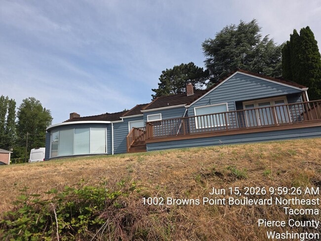 Building Photo - Tacoma views retro 3 bed 2 bath home, available now!