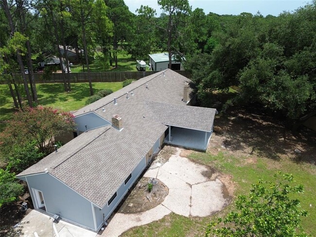 Building Photo - 8219 Wateka Cir