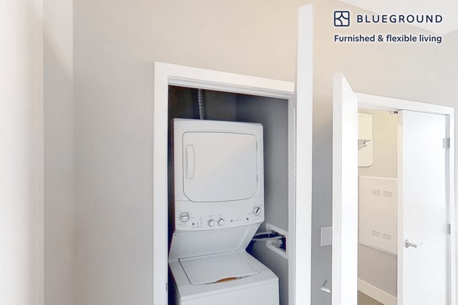 Building Photo - 1 Nashua St