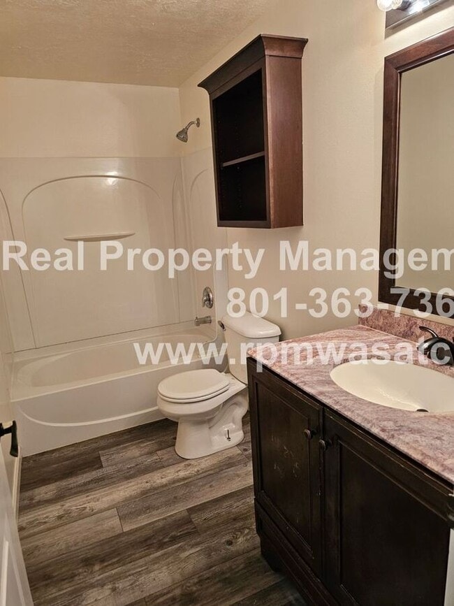 Building Photo - 4120 Juniper Hills Dr