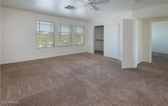 Building Photo - 12225 W Flanagan St