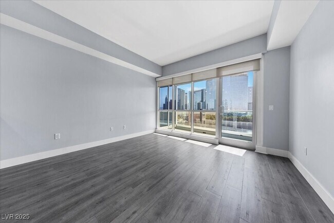Building Photo - 4575 Dean Martin Dr