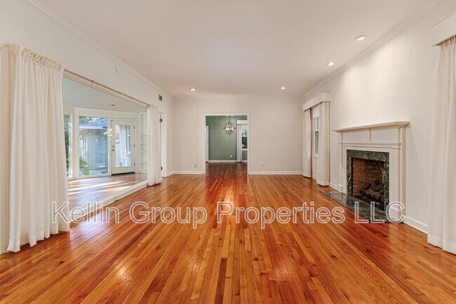 Building Photo - 1203 Easton Dr