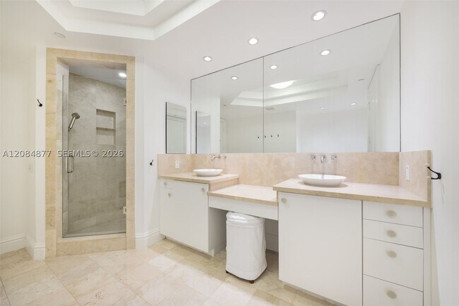 Building Photo - 10295 Collins Ave