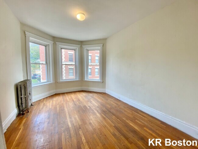Building Photo - 5 Walbridge St