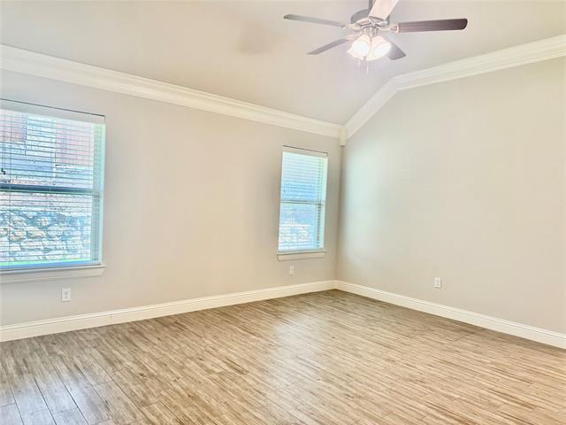 Building Photo - 227 Jacinth Ln