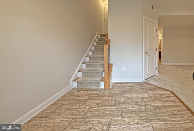 Building Photo - 44707 Plympton Square