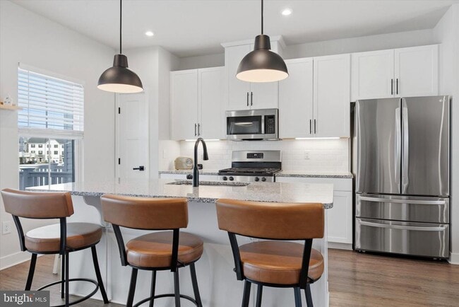 Building Photo - 17 Sage Wy