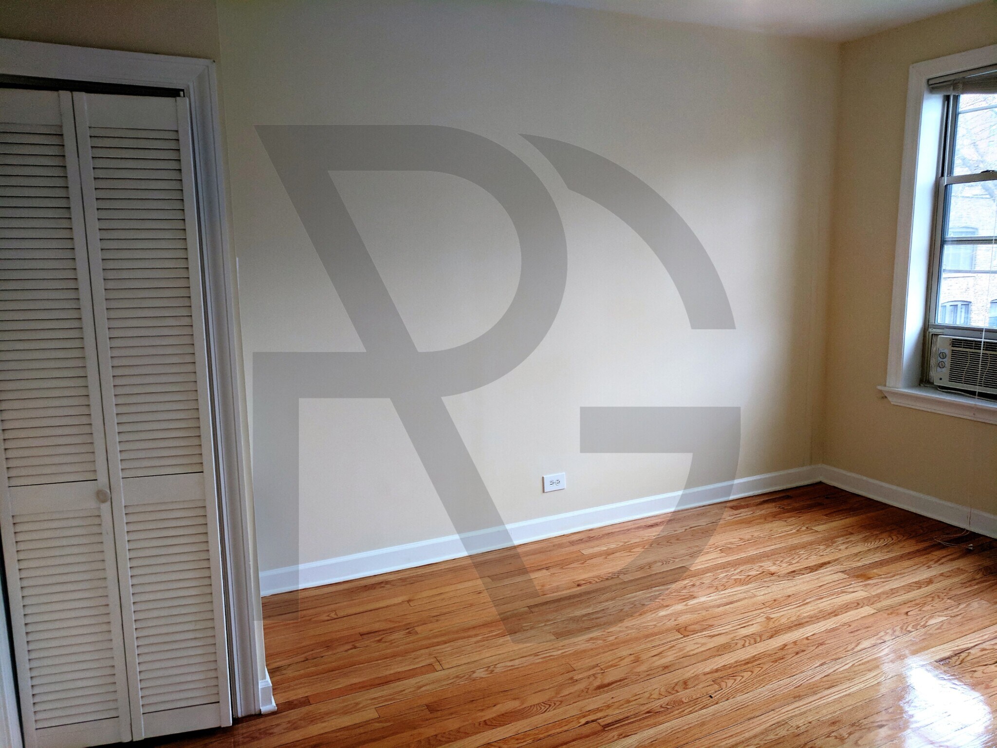 Building Photo - 540 W Aldine Ave