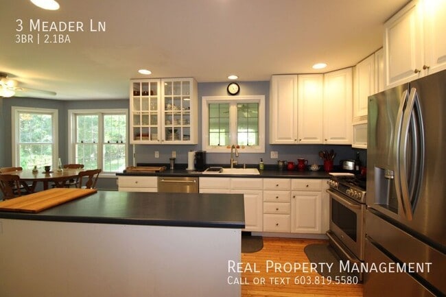 Building Photo - 3 Meader Ln