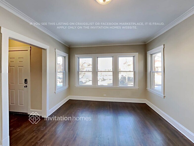 Building Photo - 5539 W Eddy St