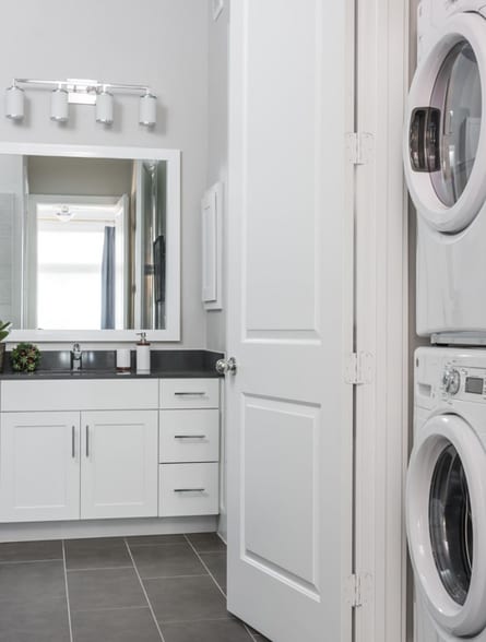 Building Photo - 2502 Live Oak St