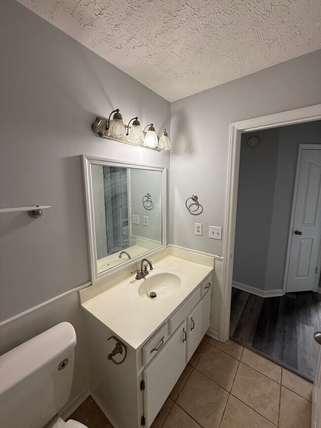 Building Photo - 1730 Azure Way