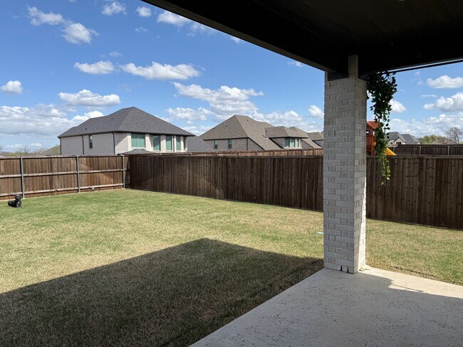 Building Photo - 1731 Tombstone Dr