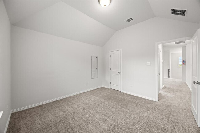 Building Photo - 2124 Cotton Farm Trl