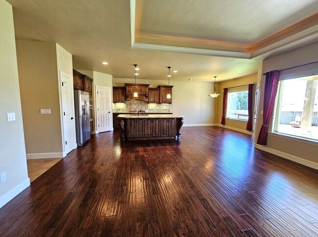 Building Photo - 2817 Tuscanna Dr