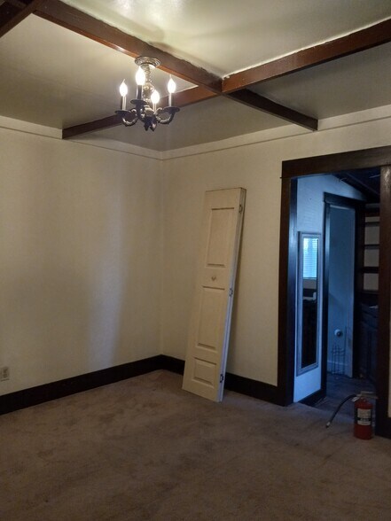 Building Photo - 1202 N Spaulding Ave