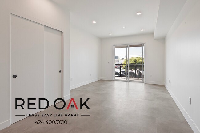 Building Photo - 3450 W 43rd St