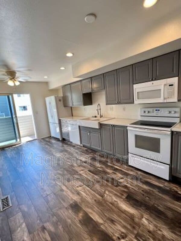 Building Photo - 5360 Solar Ridge Dr