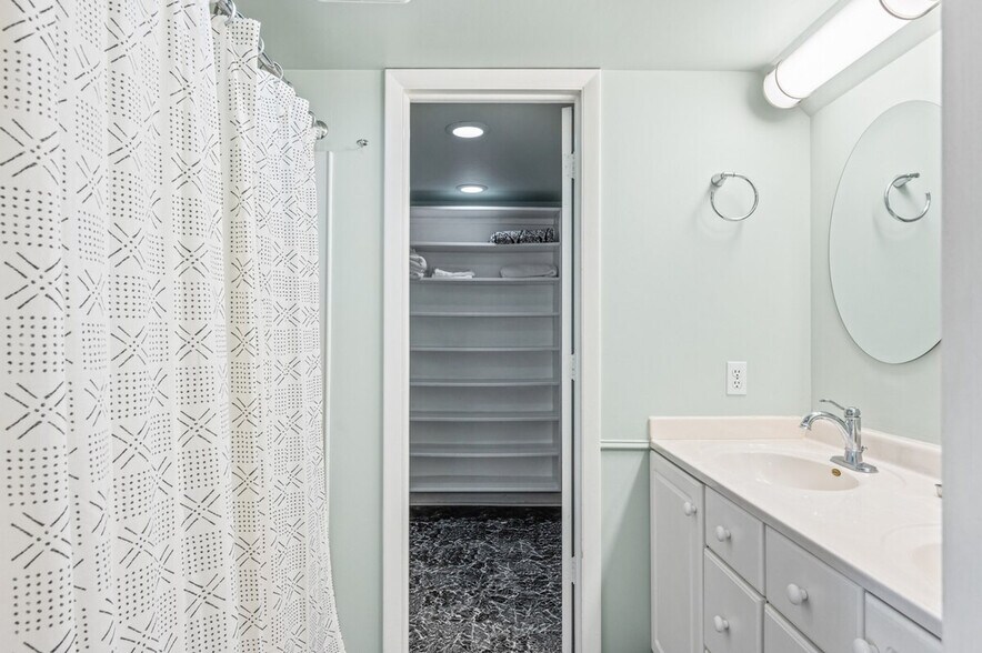 Building Photo - 2637 17th St