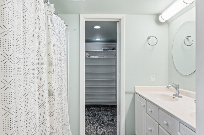 Building Photo - 2637 17th St