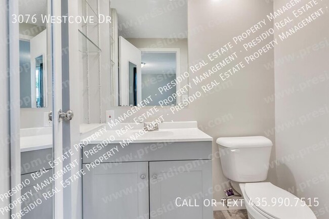 Building Photo - 3076 Westcove Dr