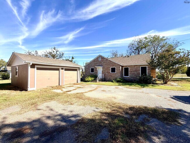 Building Photo - 157 FM 3393