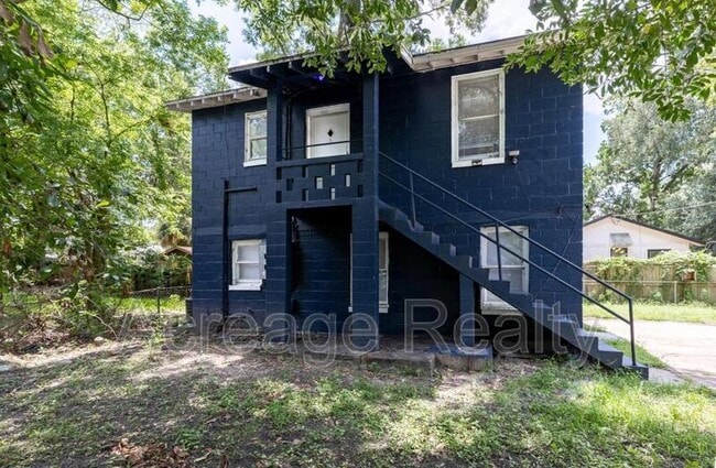 Building Photo - 1526 W 22nd St