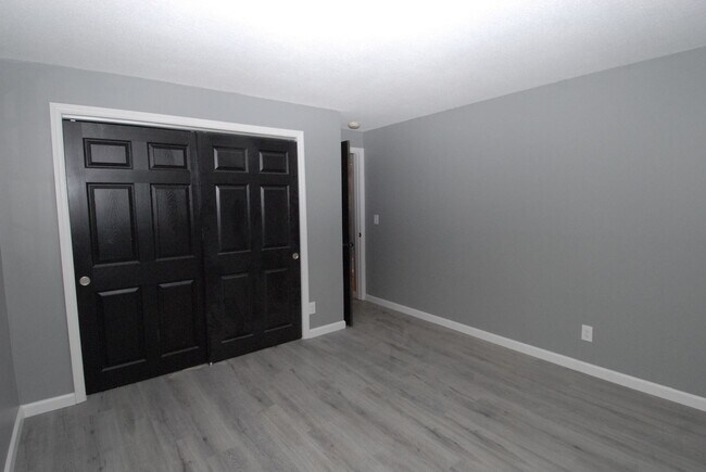 Building Photo - Maryland Heights Area